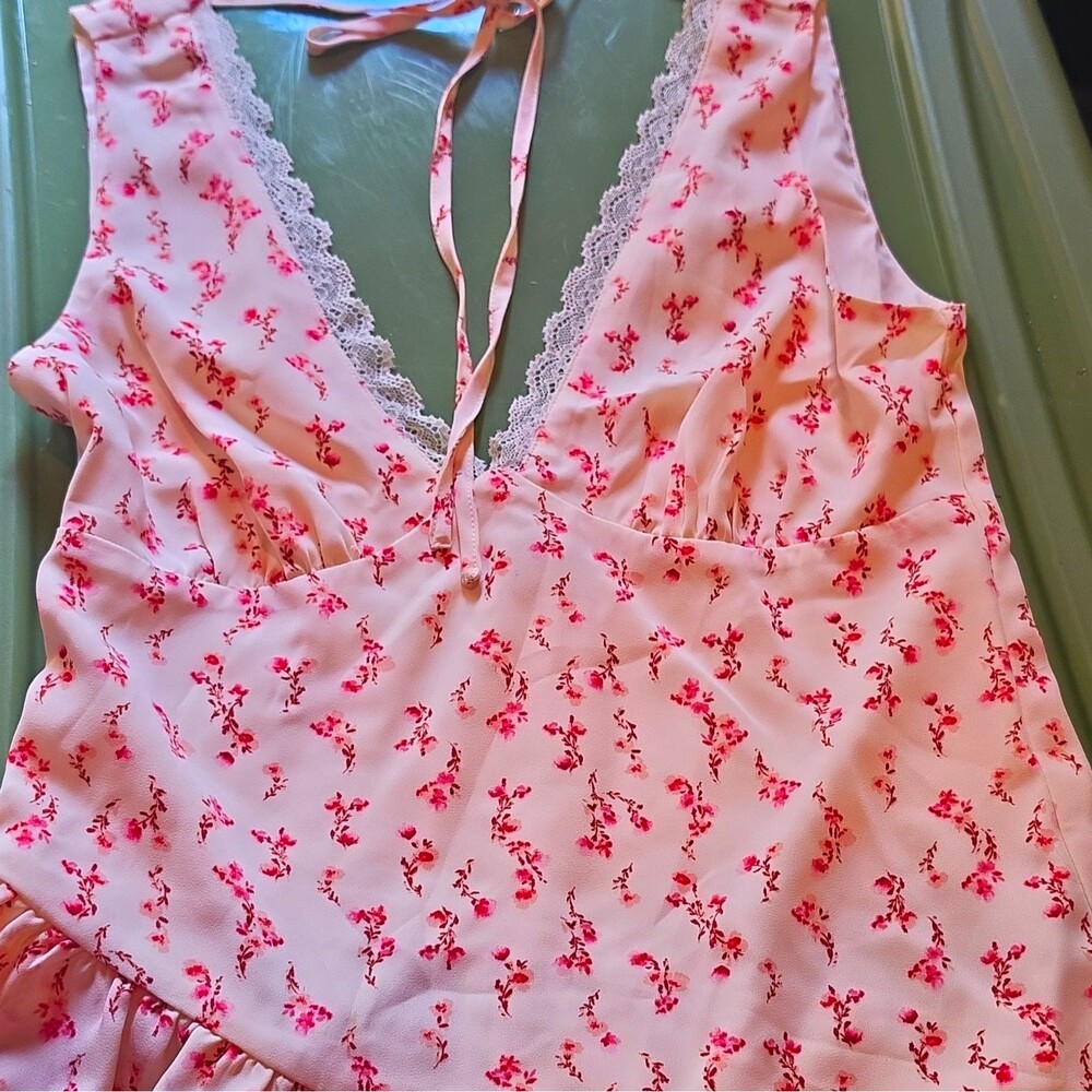 Wild Fable Women’s XS Pink Floral Lace Trim Sleeveless V-Neck Tie Shirt